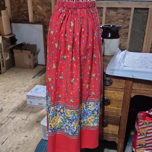 Vintage Handmade Floral Reddish Orange Skirt - Picture 4 of 10